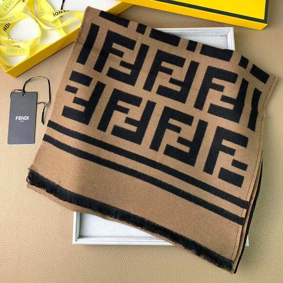 FENDI Knit Muffler Zucca - Picture 1 of 6